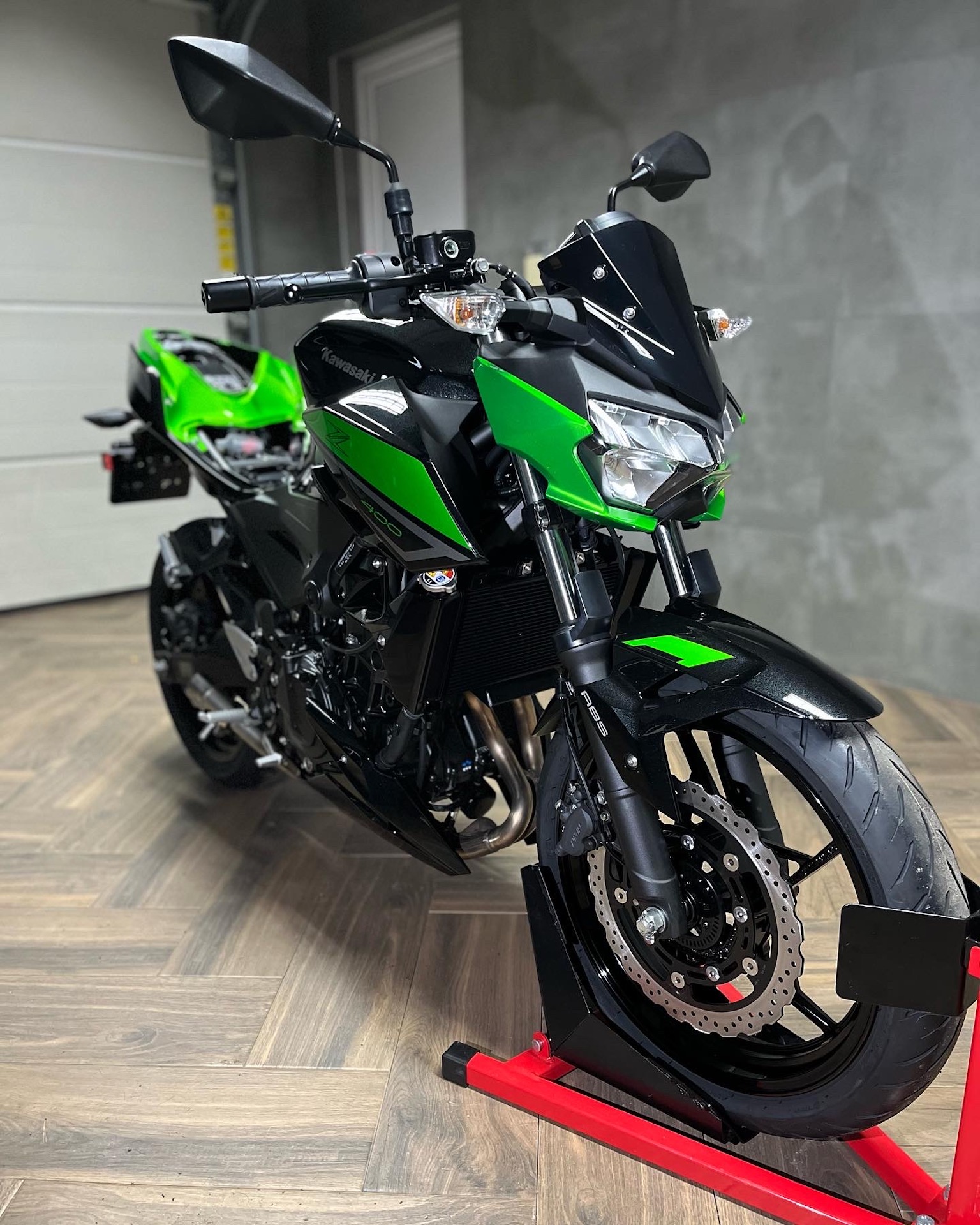 C27D9AE3-7E2A-404C-BCD5-DBA73E751AB4